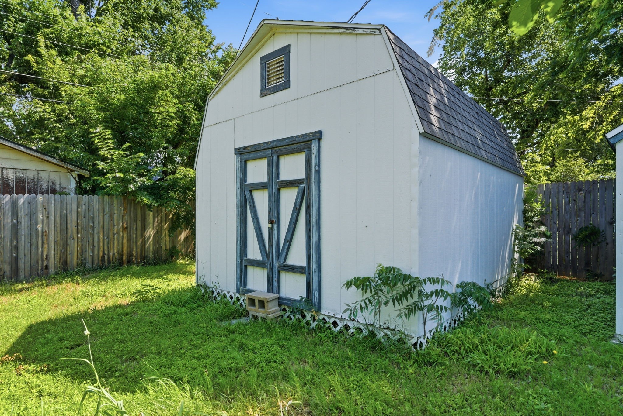 736 Oak Drive Hurst TX 76053