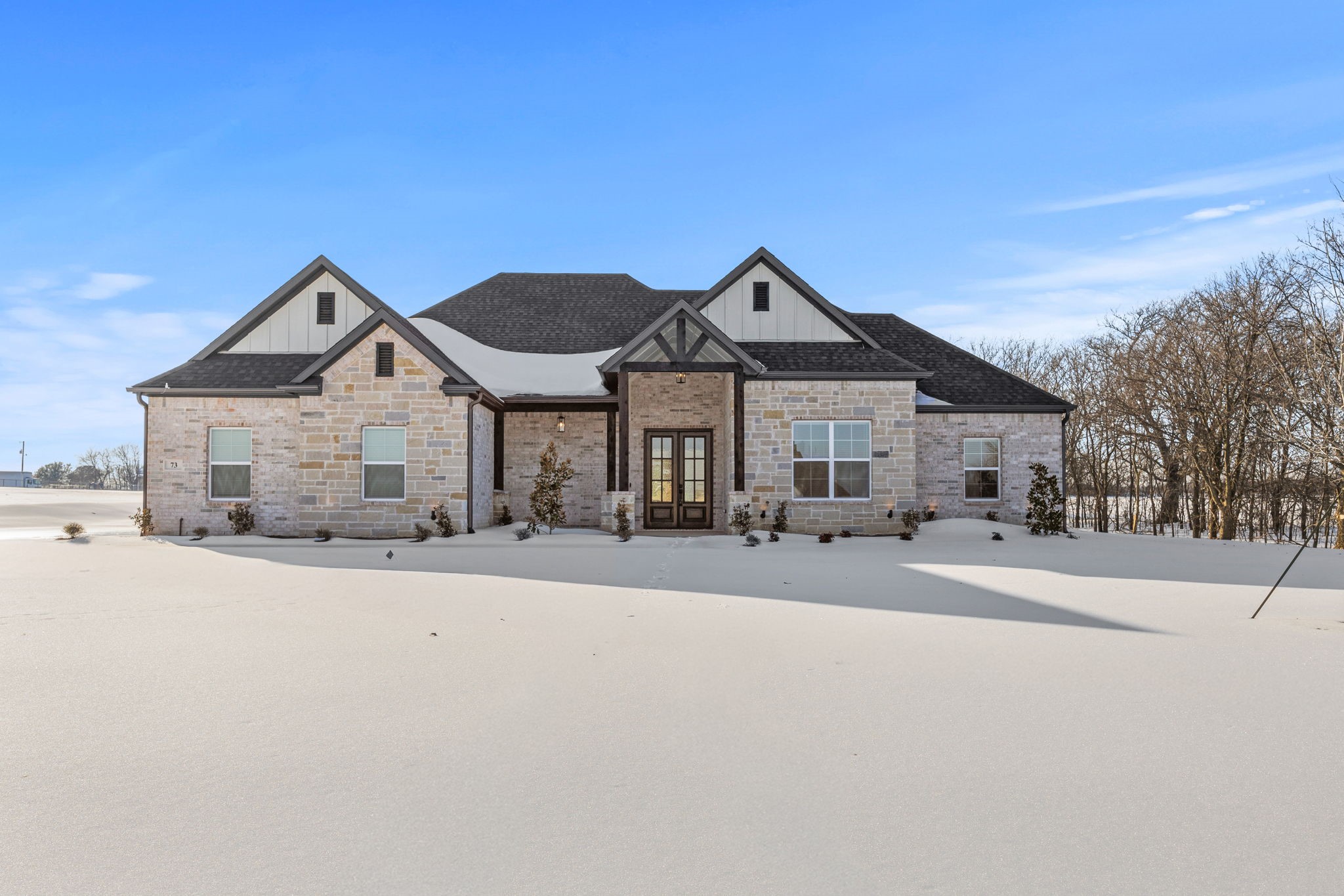 73 Dove Landing Road Valley View TX 76272