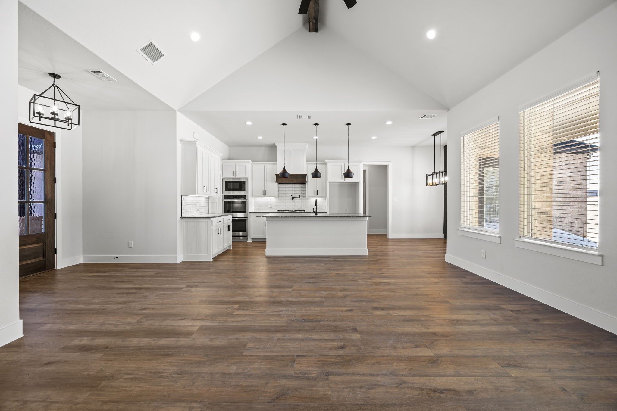 73 Dove Landing Road Valley View TX 76272