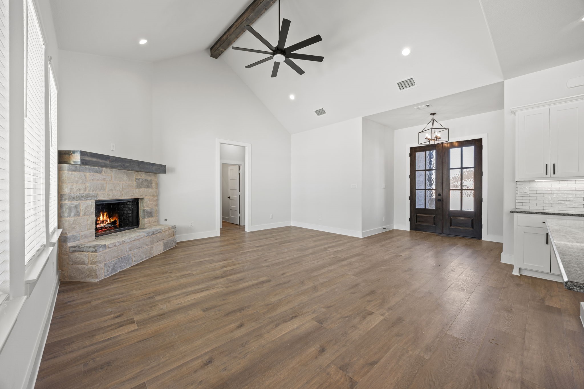 73 Dove Landing Road Valley View TX 76272