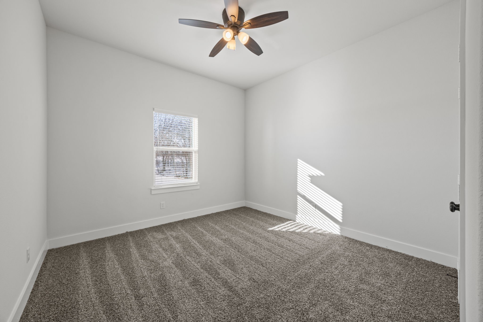 73 Dove Landing Road Valley View TX 76272