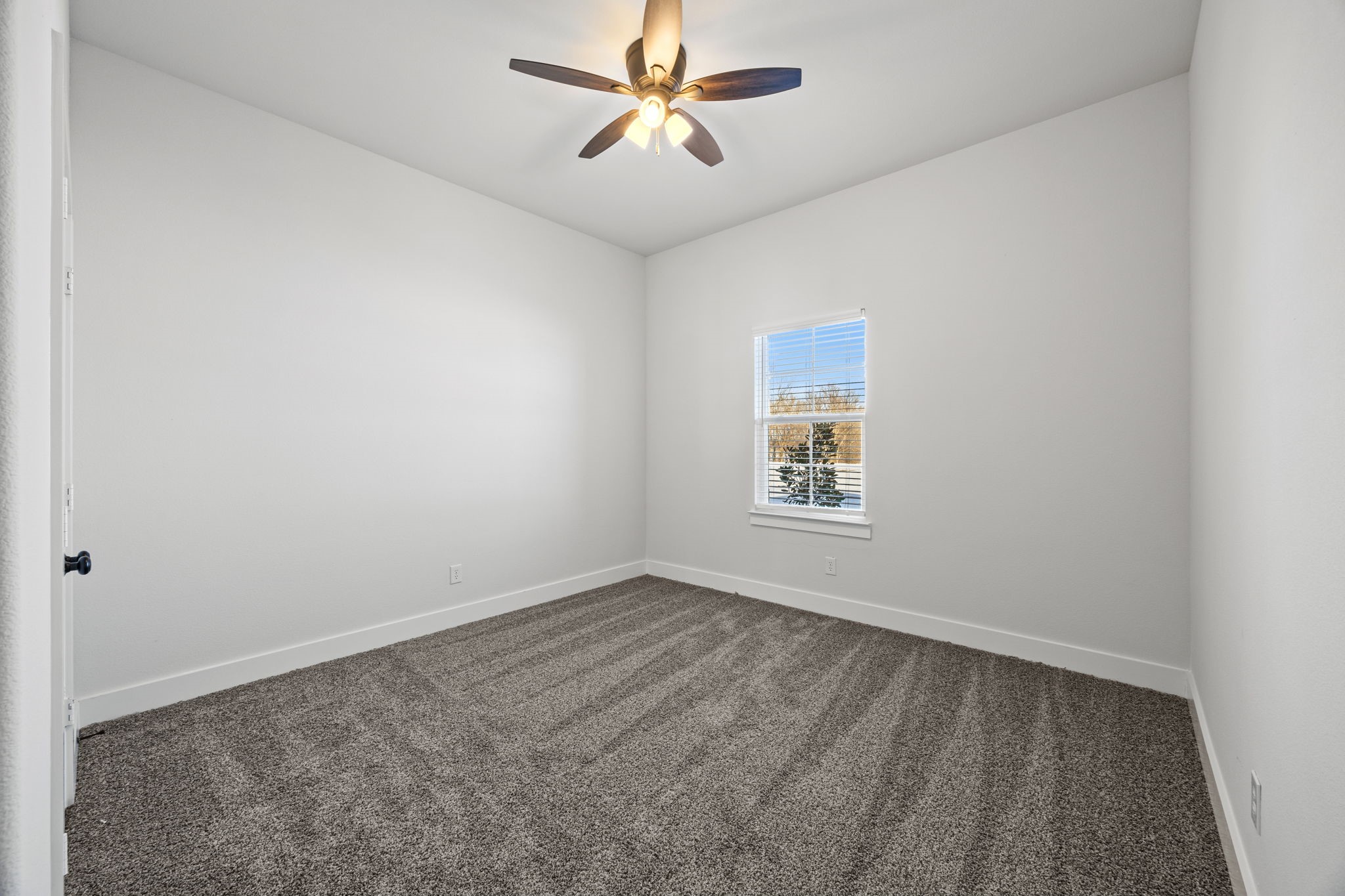 73 Dove Landing Road Valley View TX 76272