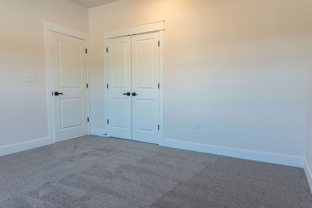 5026 Elizabeth Street Granbury TX 76048