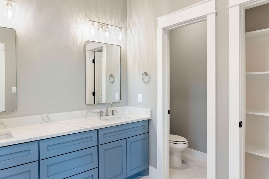 5026 Elizabeth Street Granbury TX 76048