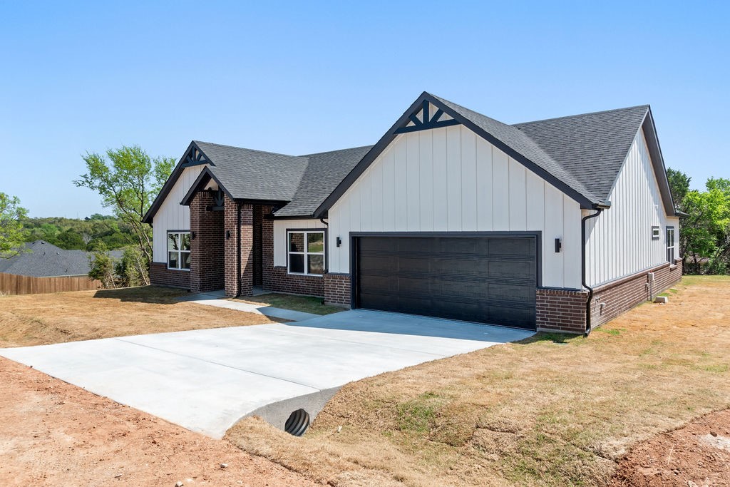 5026 Elizabeth Street Granbury TX 76048