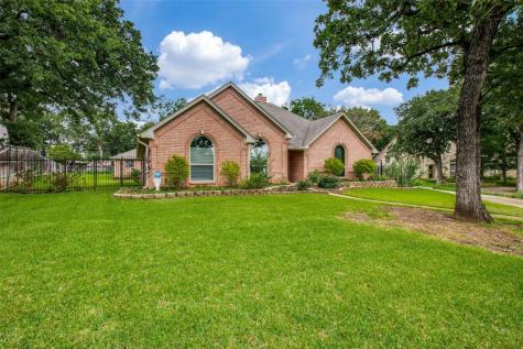 7552 Hightower Drive North Richland Hills TX 76182