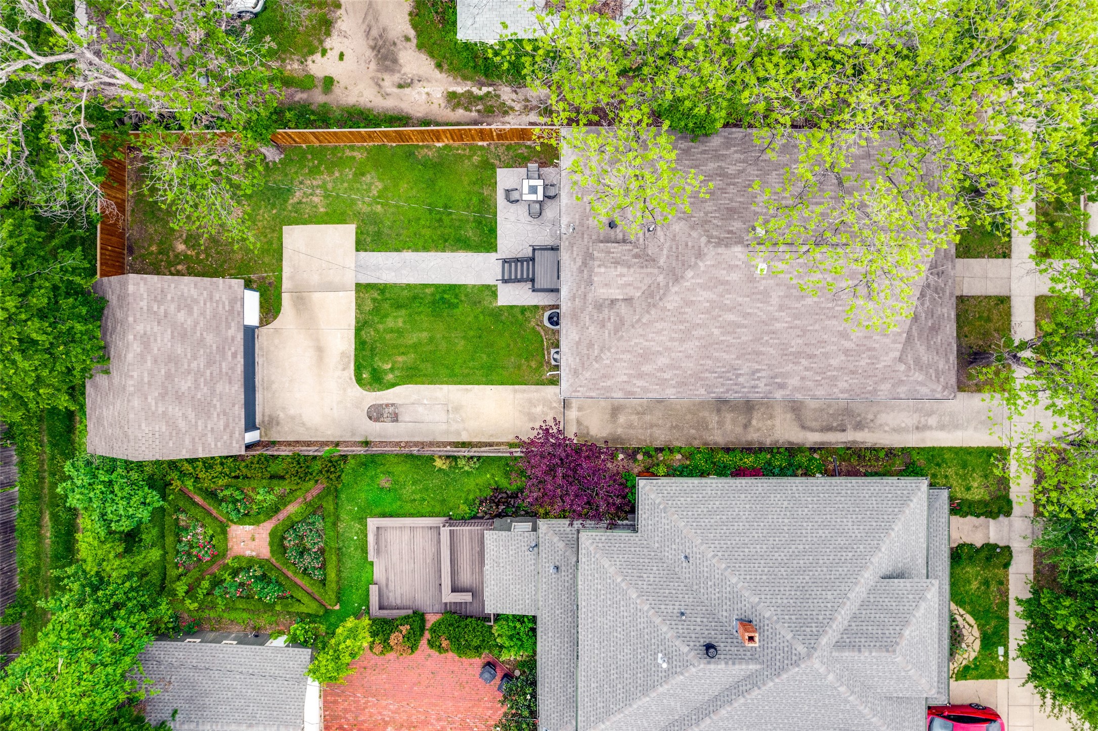 1810 5th Avenue Fort Worth TX 76110