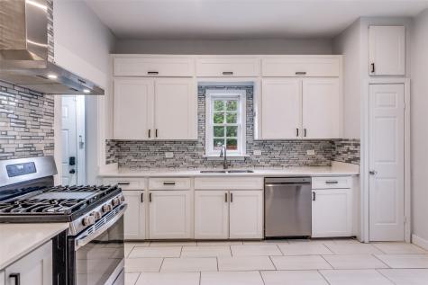 1810 5th Avenue Fort Worth TX 76110