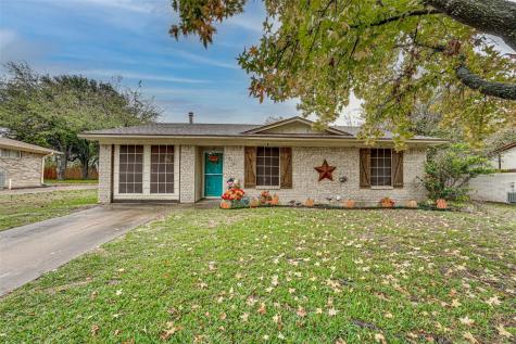 210 S Hillside Street Red Oak TX 75154