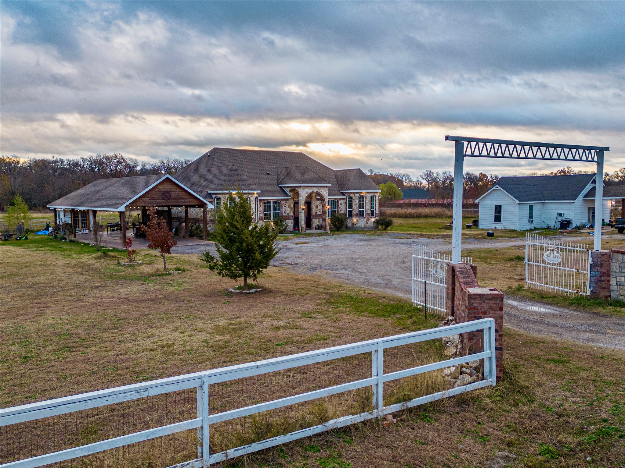 1259 Private Road 2739 Caddo Mills TX 75135