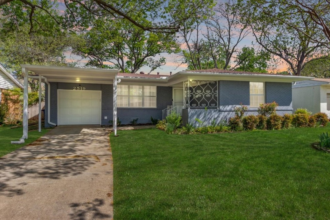 2519 San Marcus Avenue Dallas TX 75228