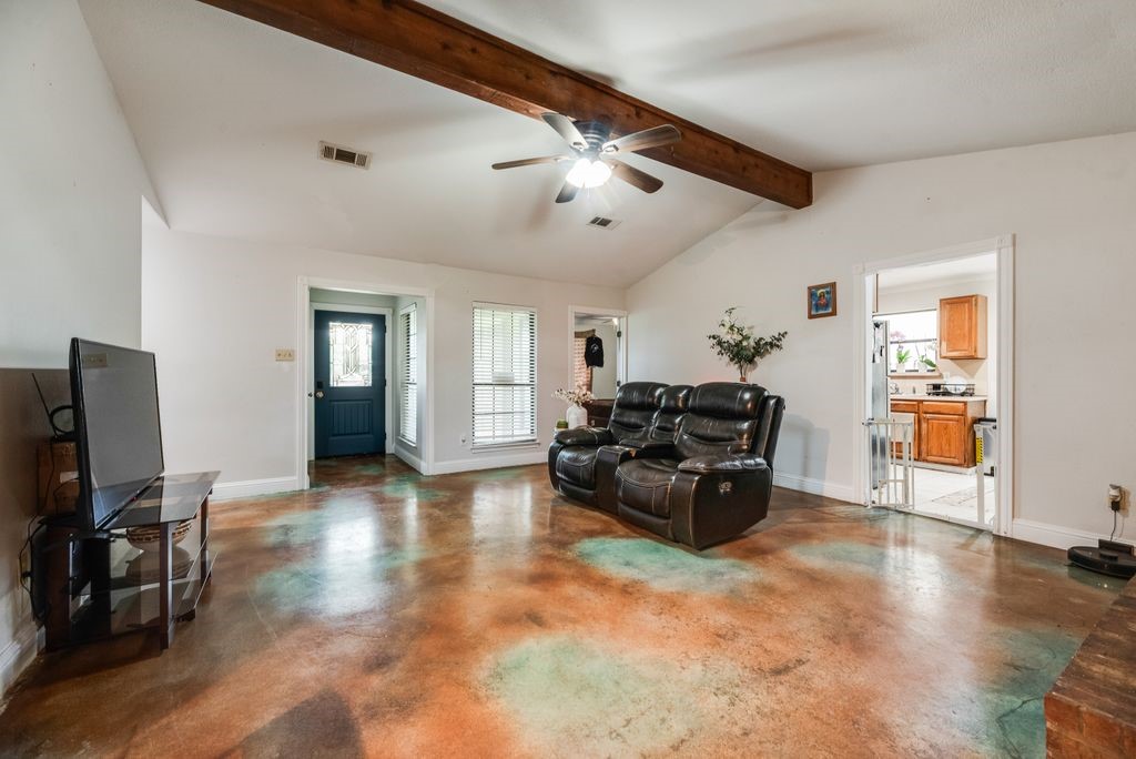 2711 Eagle Pass Mesquite TX 75150