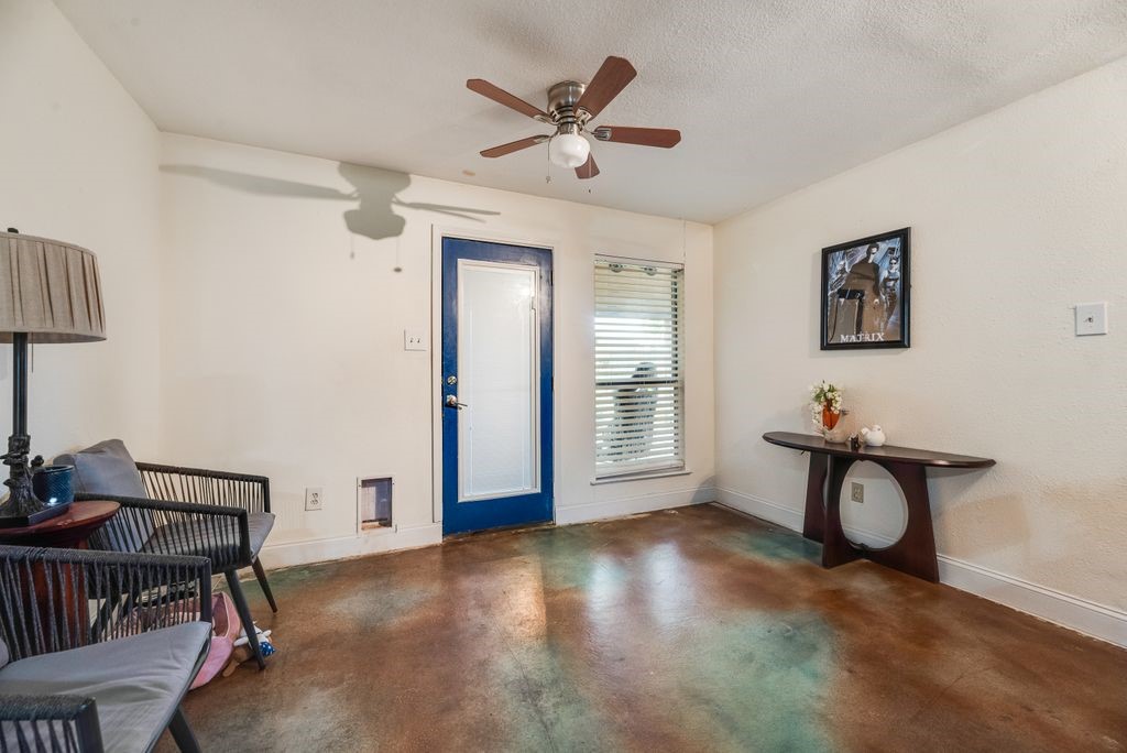 2711 Eagle Pass Mesquite TX 75150