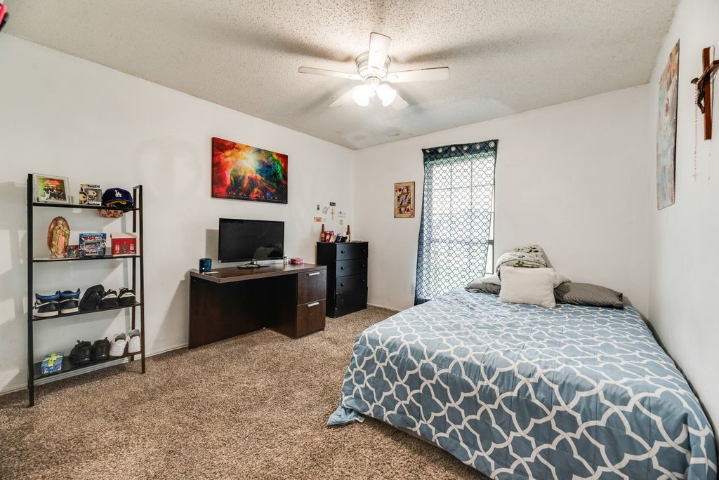 2711 Eagle Pass Mesquite TX 75150