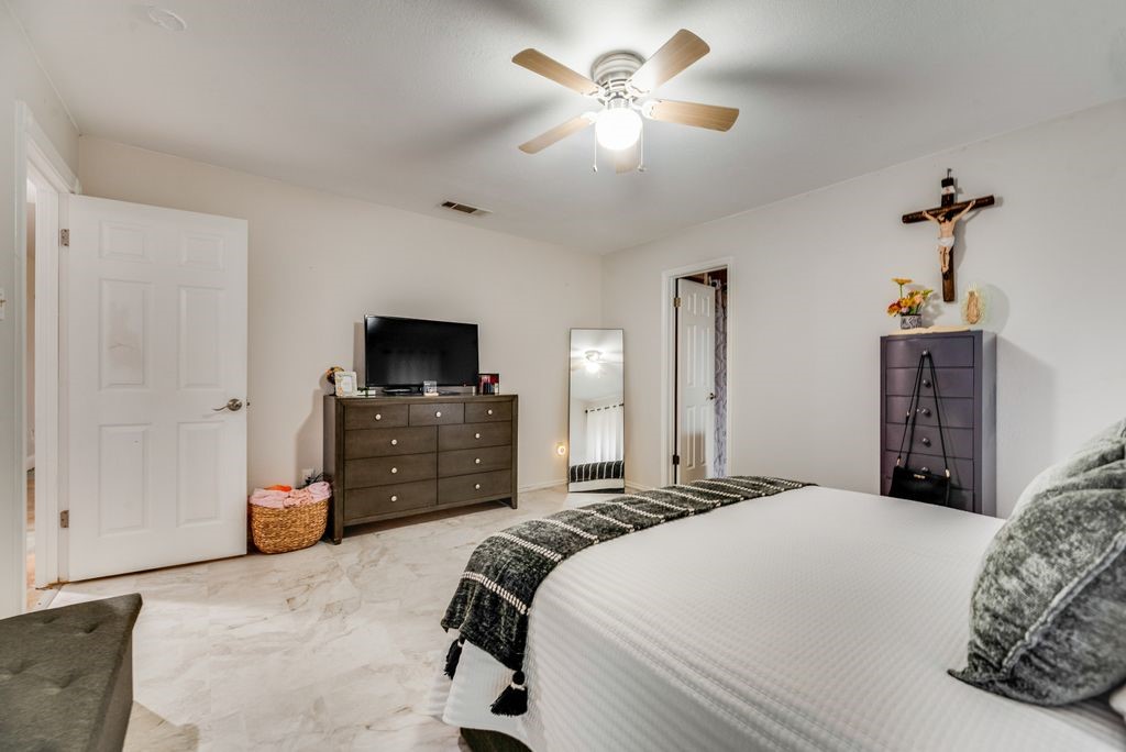 2711 Eagle Pass Mesquite TX 75150