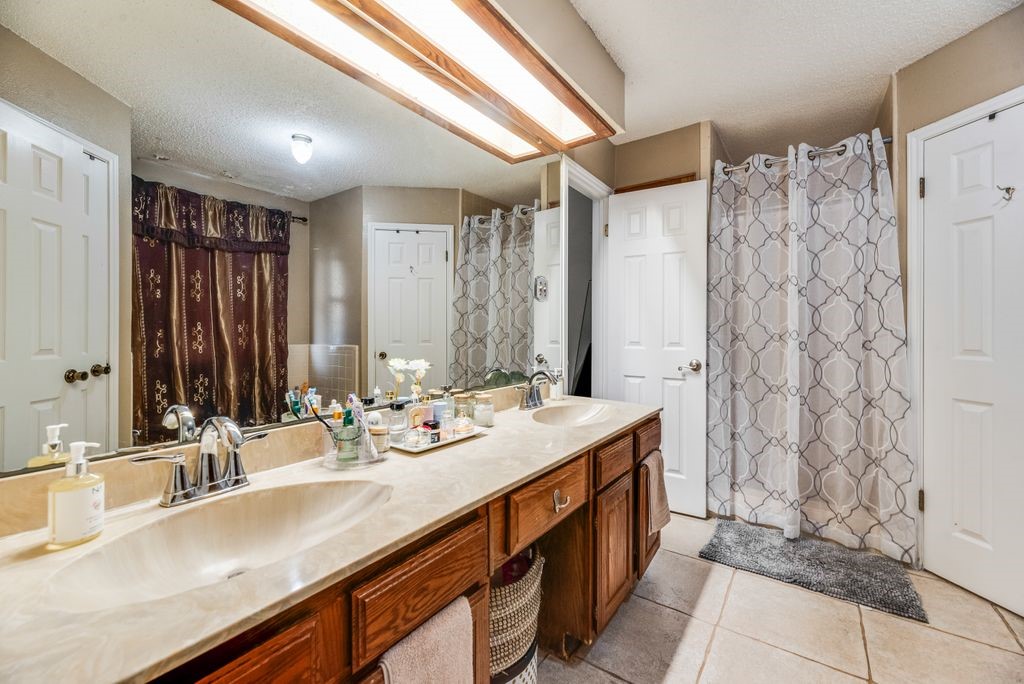 2711 Eagle Pass Mesquite TX 75150