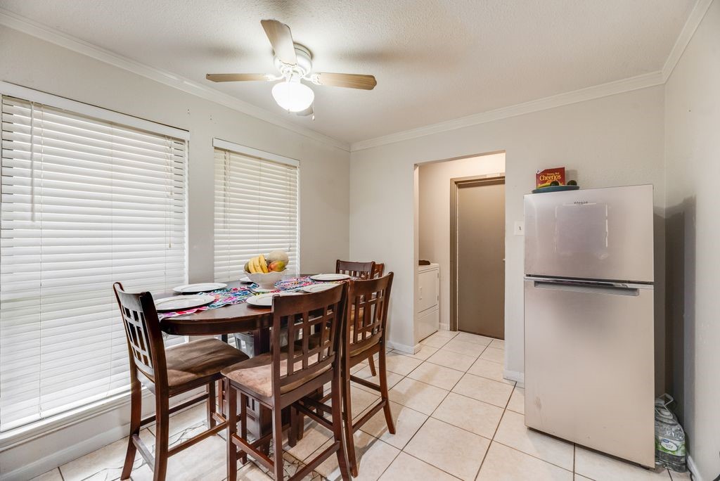 2711 Eagle Pass Mesquite TX 75150