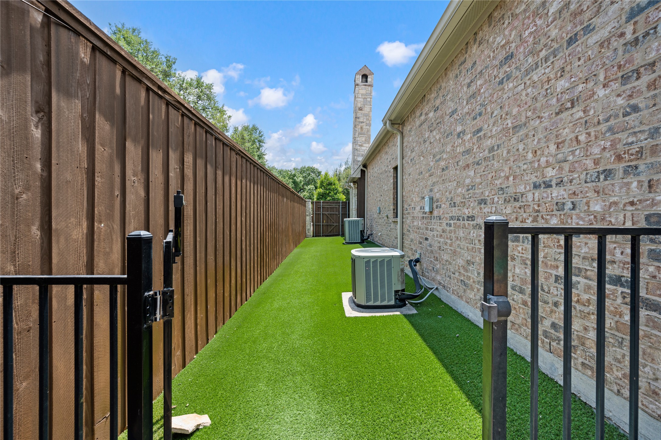 5963 Melshire Drive Dallas TX 75230