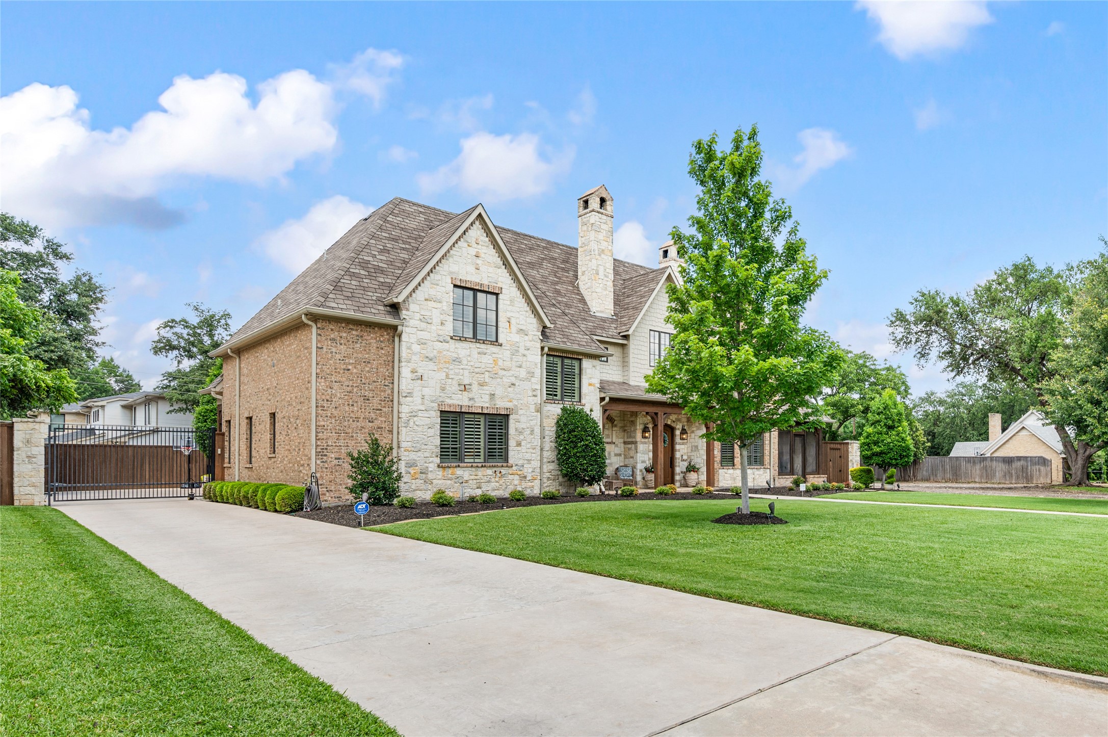 5963 Melshire Drive Dallas TX 75230