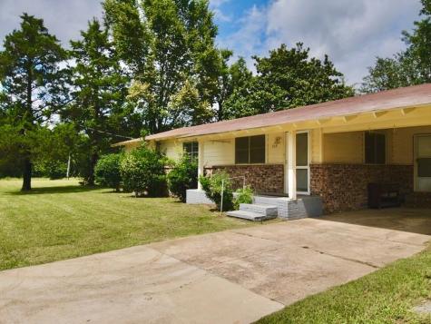 109 Olive Street Mount Vernon TX 75457