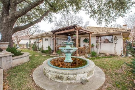 4212 Village Drive Rockwall TX 75087