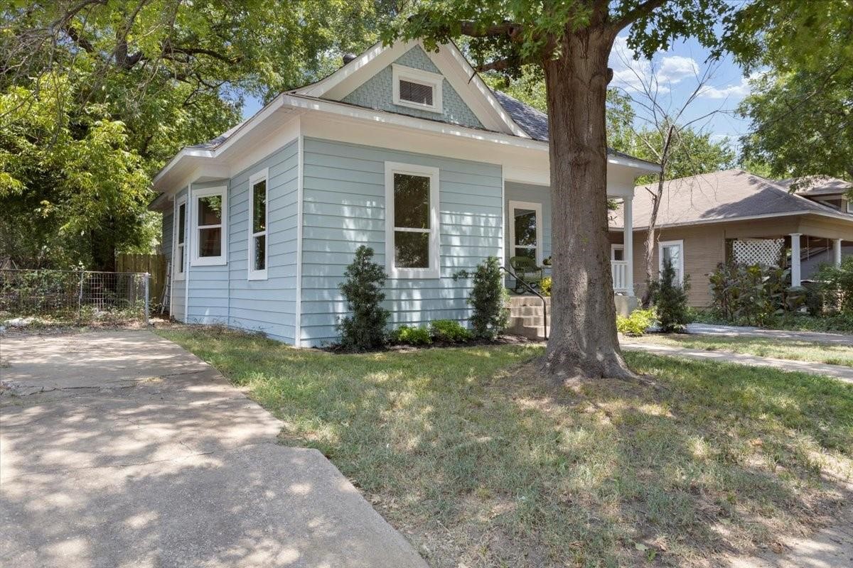 627 W Monterey Street Denison TX 75020