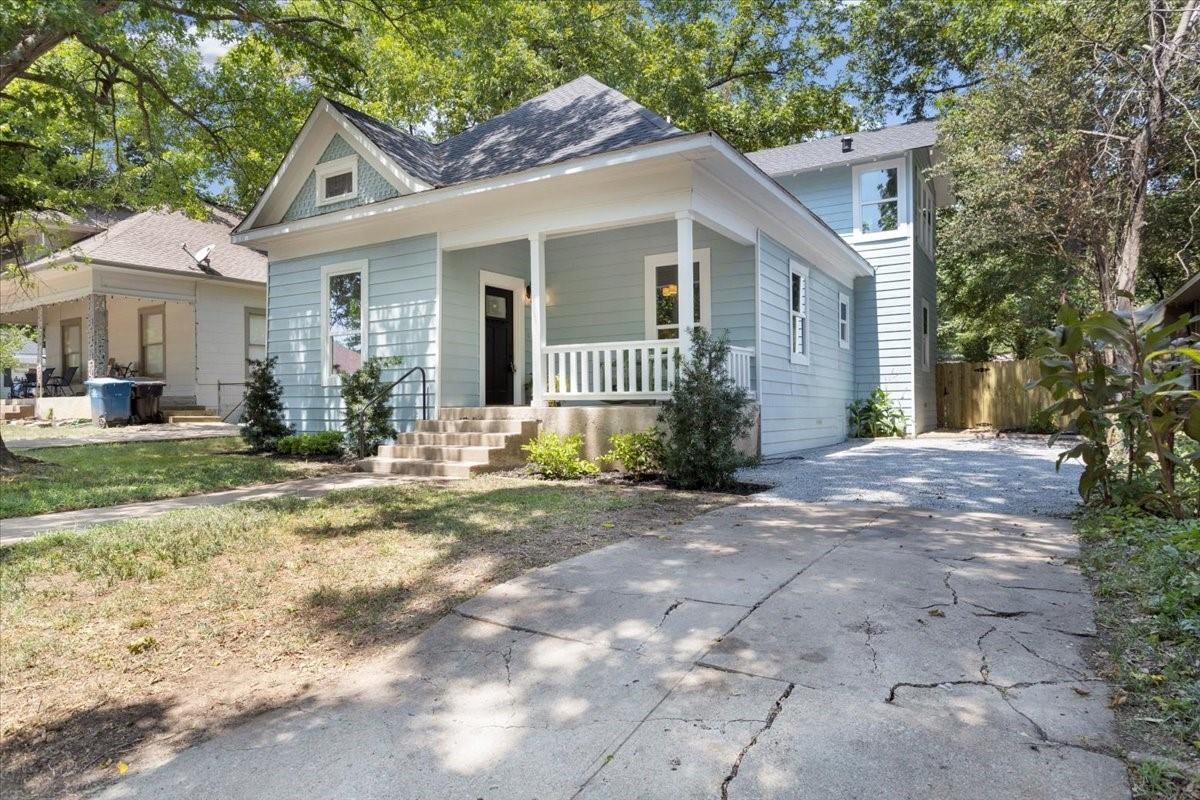 627 W Monterey Street Denison TX 75020