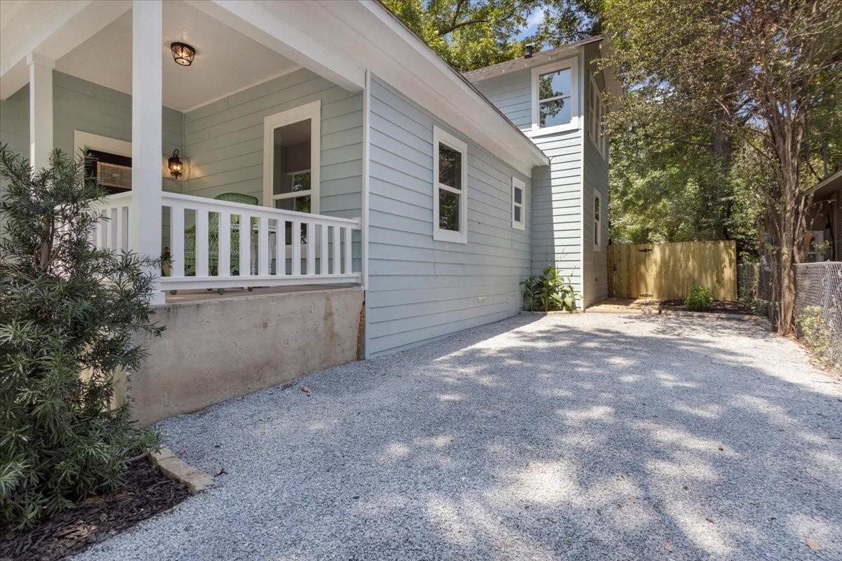 627 W Monterey Street Denison TX 75020