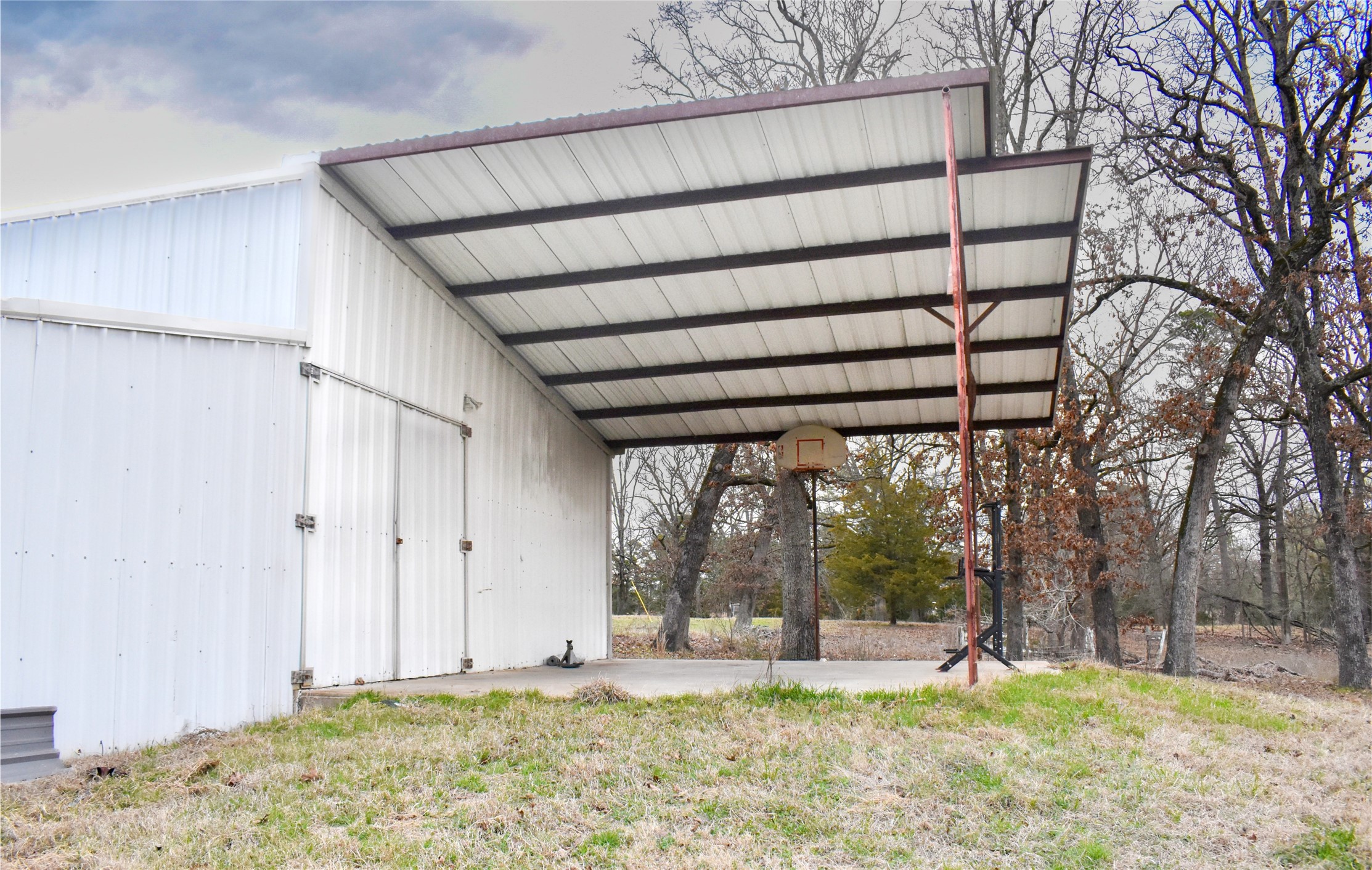 509 County Road 35985 Powderly TX 75473