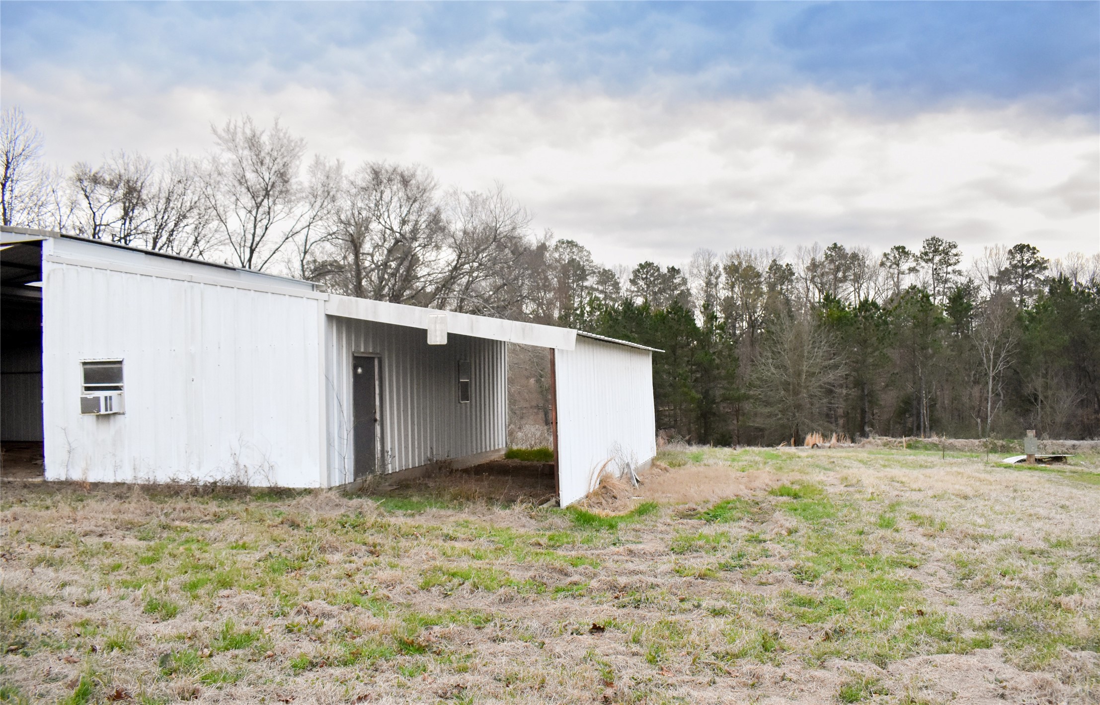 509 County Road 35985 Powderly TX 75473