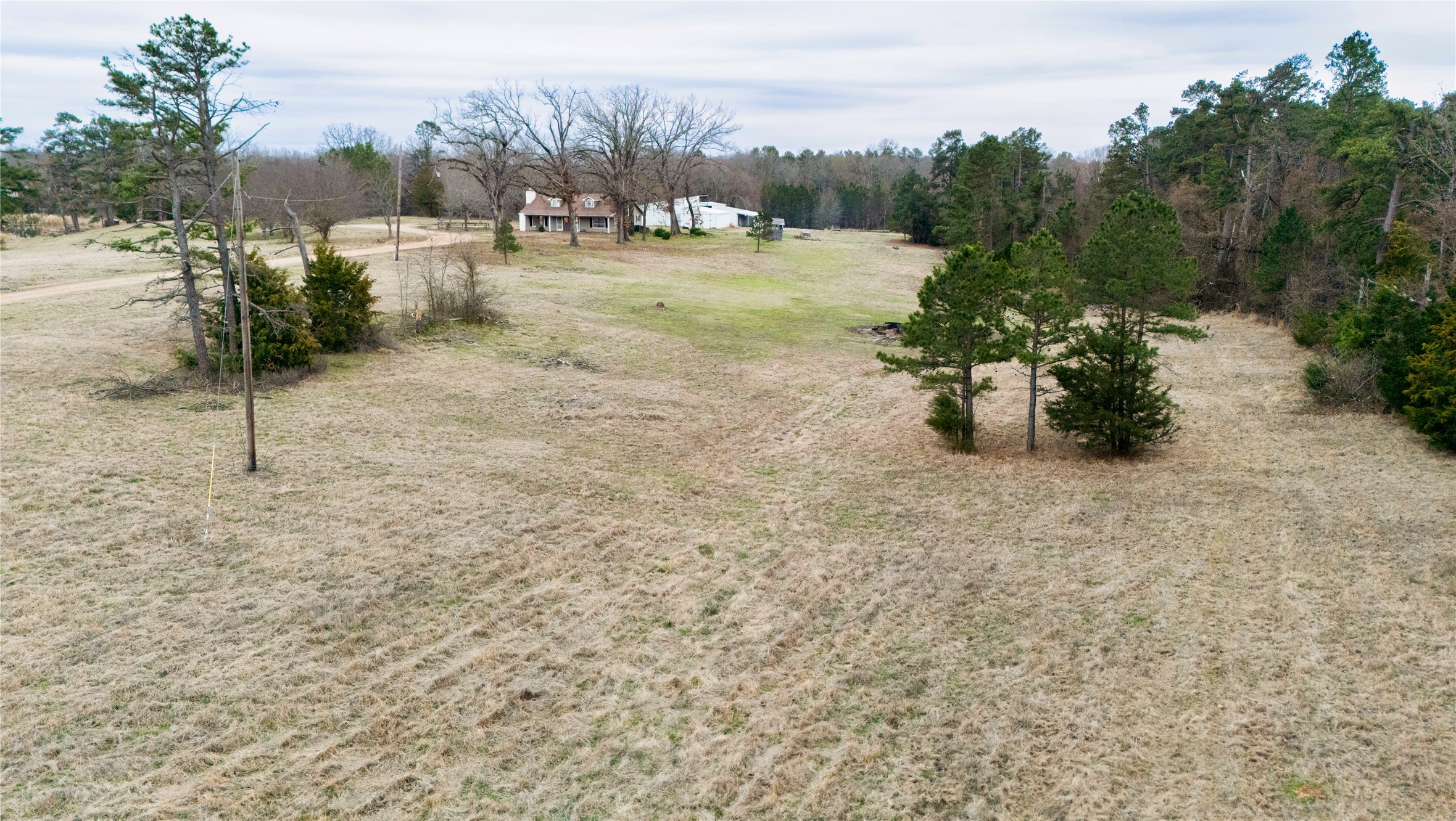 509 County Road 35985 Powderly TX 75473