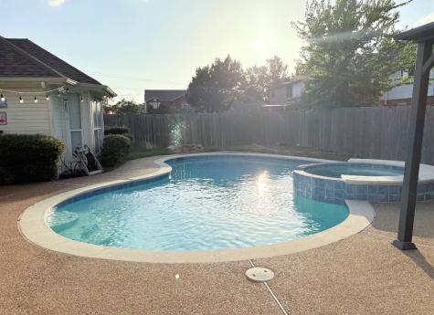 205 Kenosha Lane Arlington TX 76002