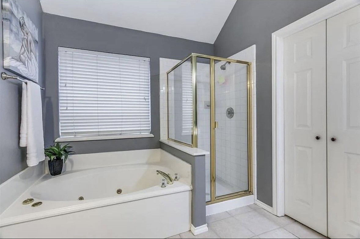 205 Kenosha Lane Arlington TX 76002
