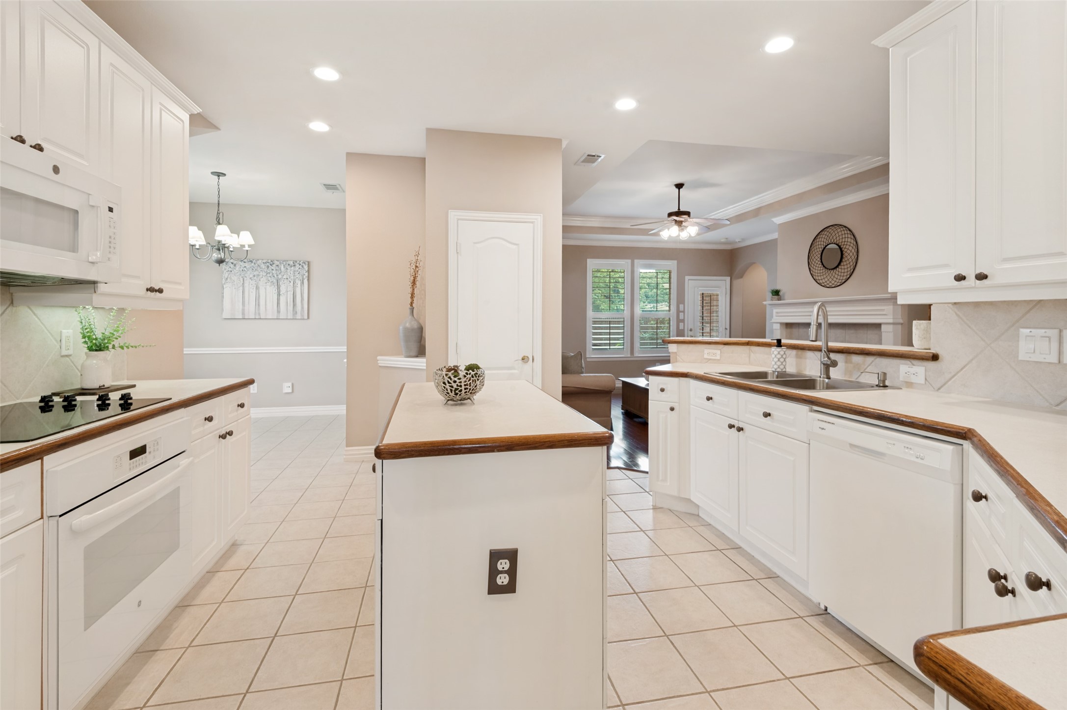 2628 Britany Circle Bedford TX 76022