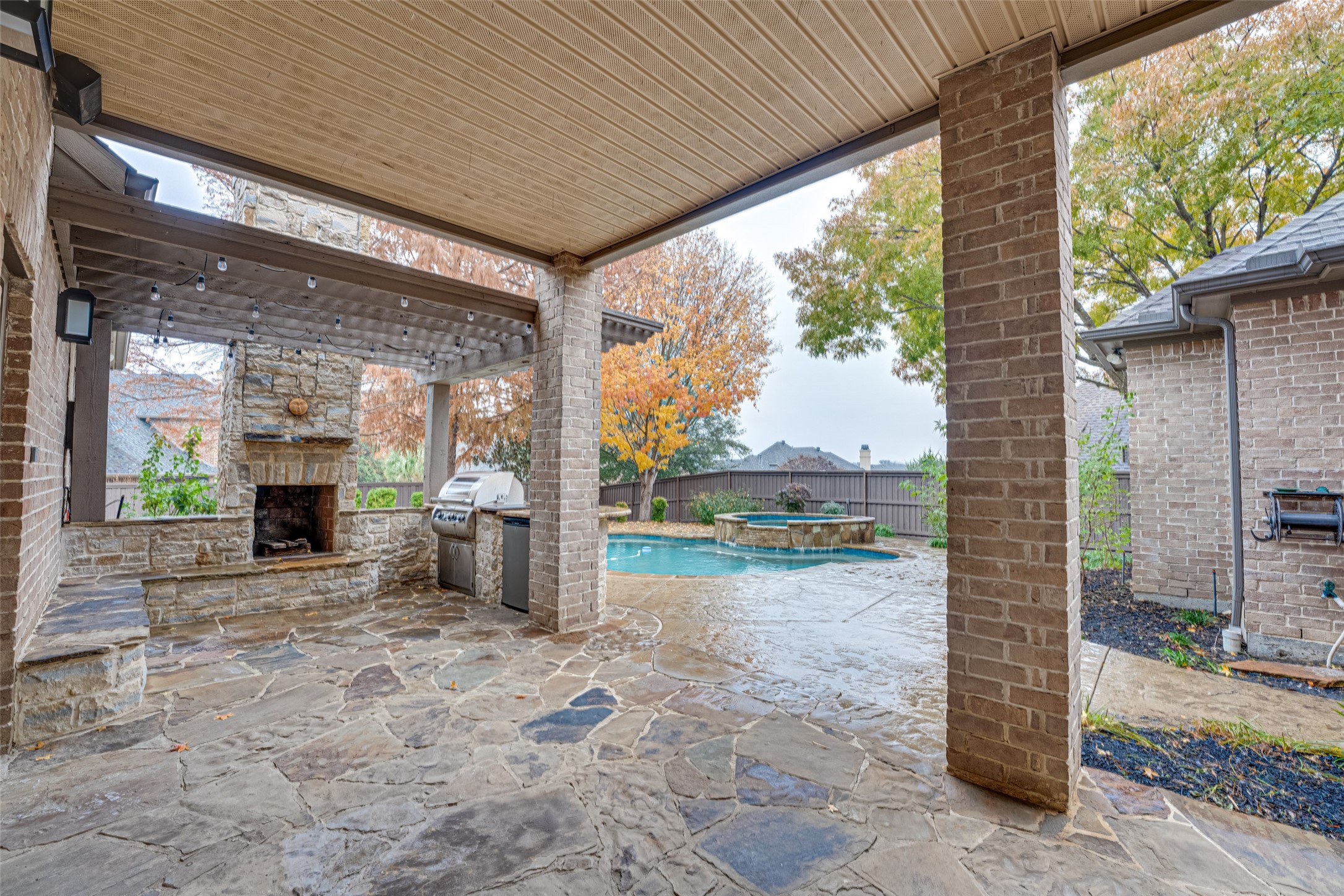 2216 Kings Pass Heath TX 75032