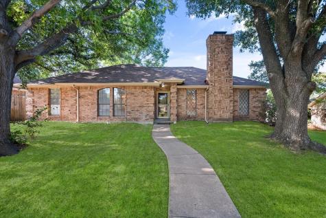 1403 Casa Linda Street Ennis TX 75119