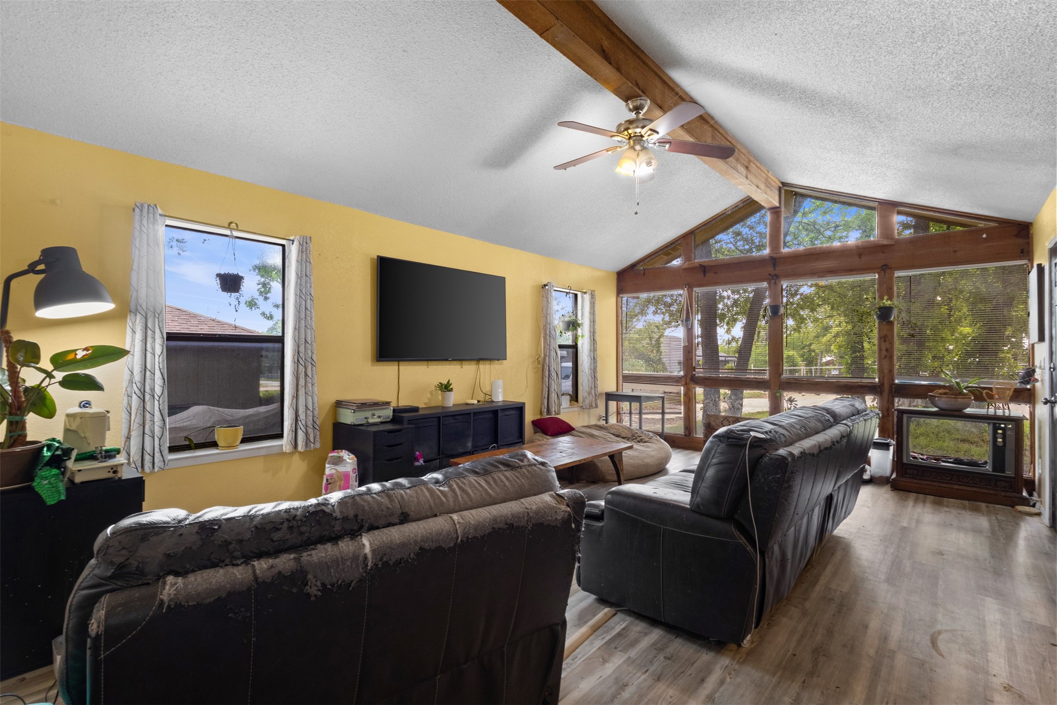 316 Hickorywood Street Azle TX 76020