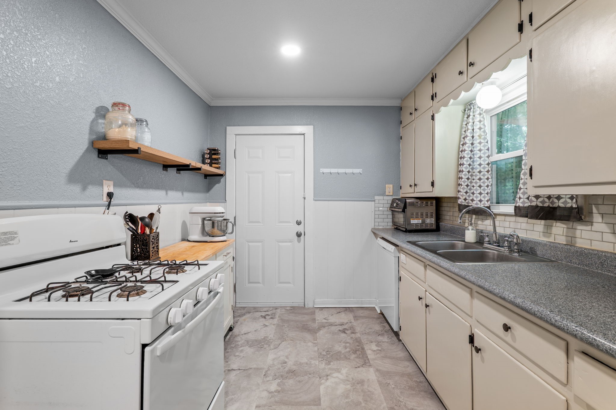 4400 Athens Avenue Waco TX 76710