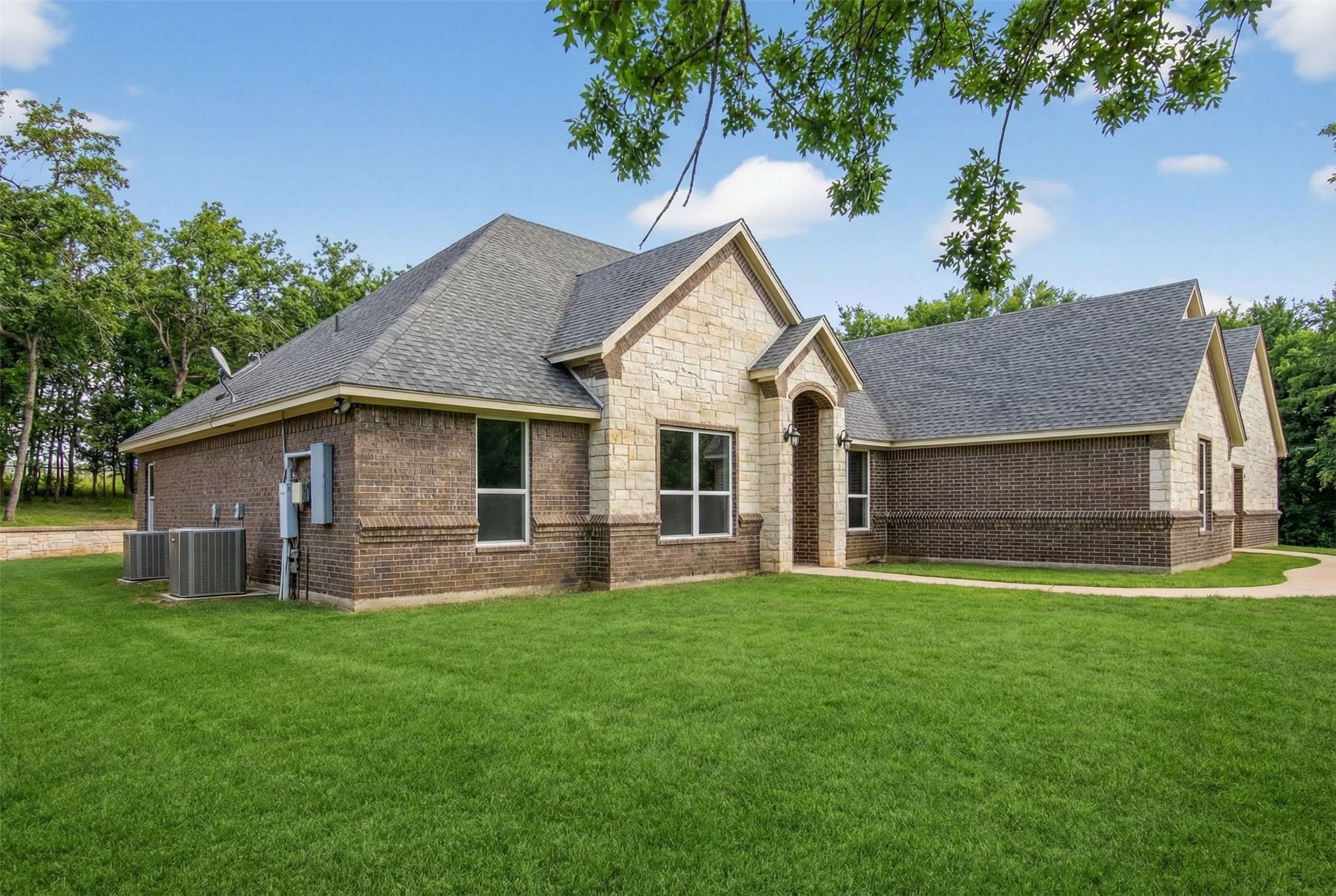 306 Garden Court Springtown TX 76082