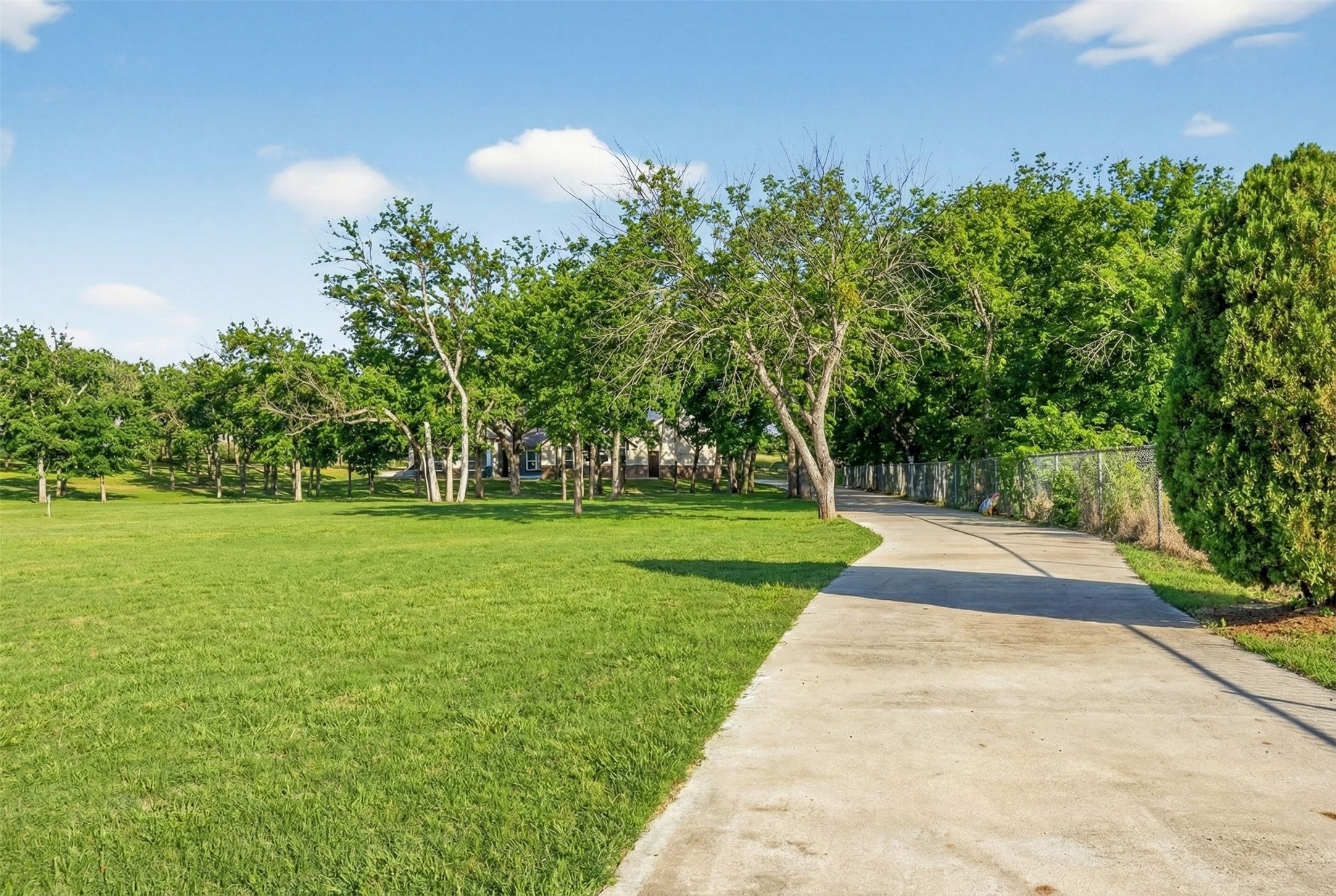 306 Garden Court Springtown TX 76082