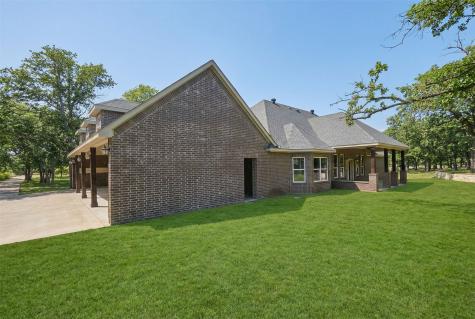 306 Garden Court Springtown TX 76082