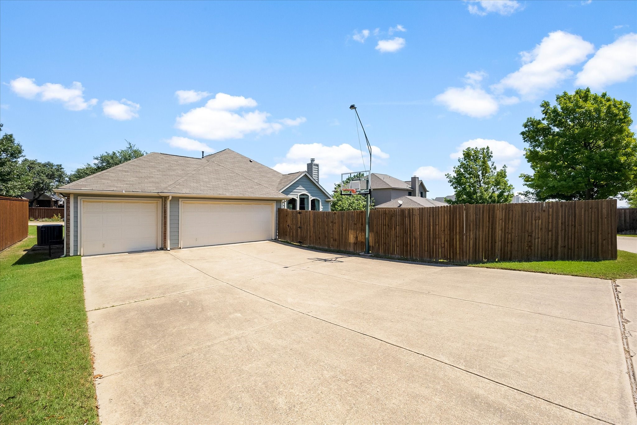 611 Monterey Drive Rockwall TX 75087