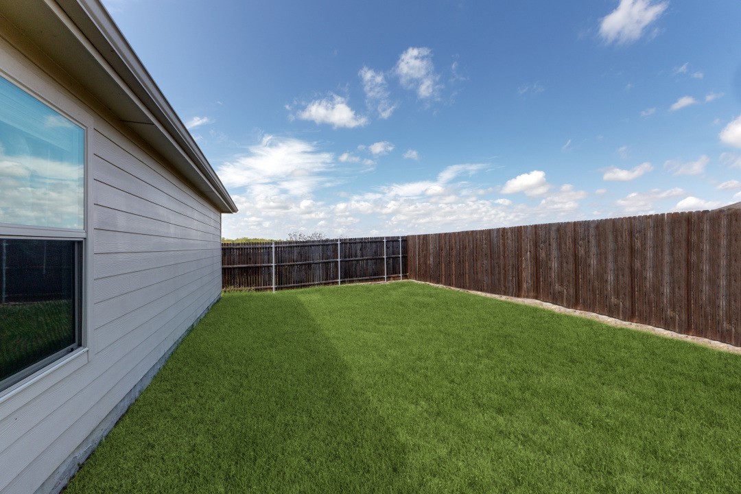 2413 Russell Street Crandall TX 75114