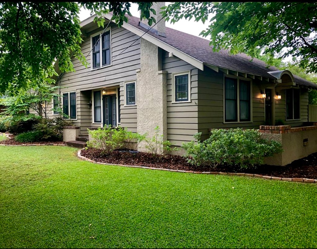 1001 S Locust Street Clarksville TX 75426
