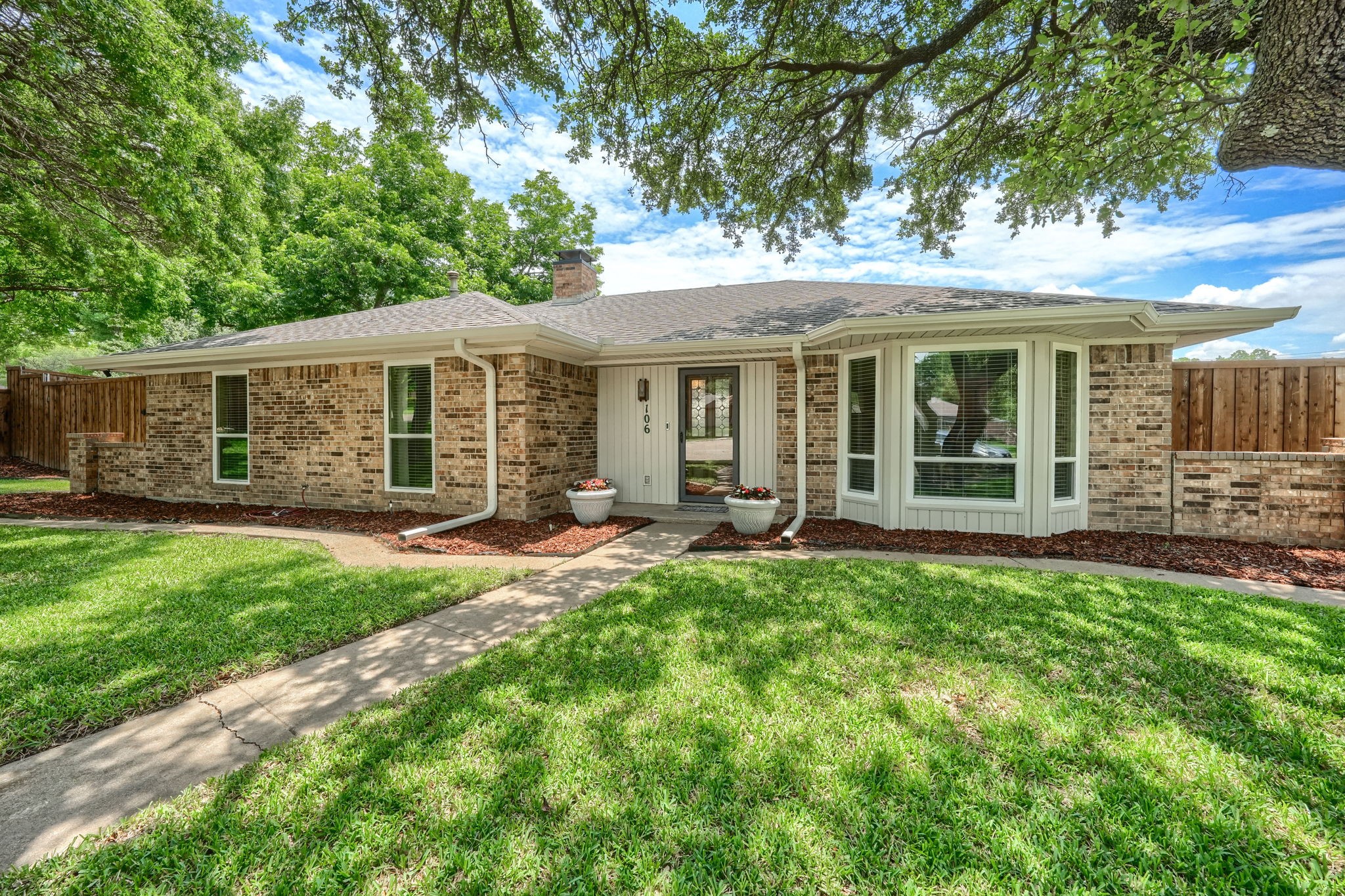 106 Waits Circle Garland TX 75043