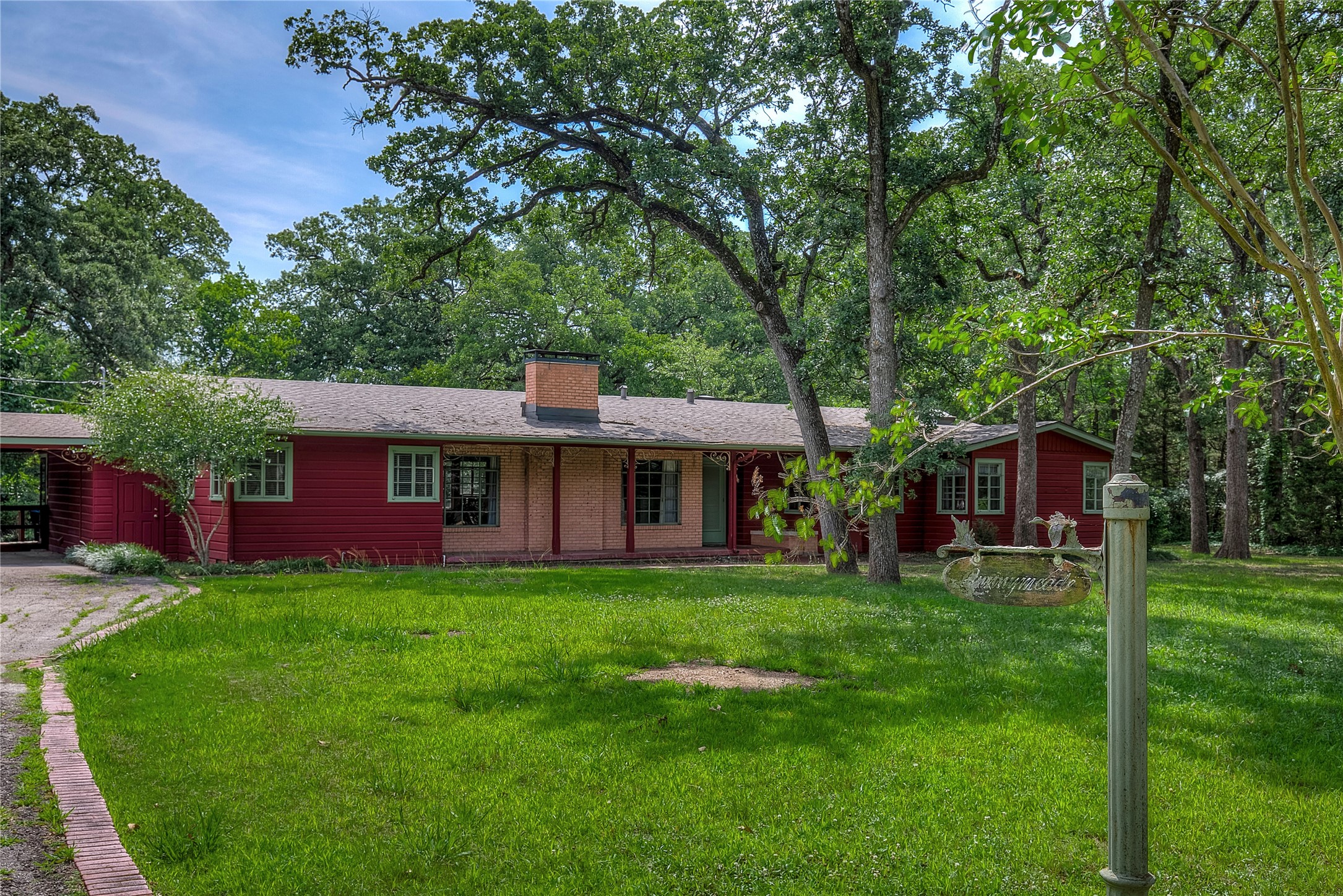7 Oak Village Drive Greenville TX 75402