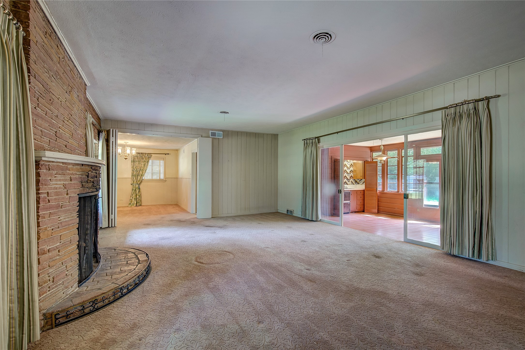 7 Oak Village Drive Greenville TX 75402