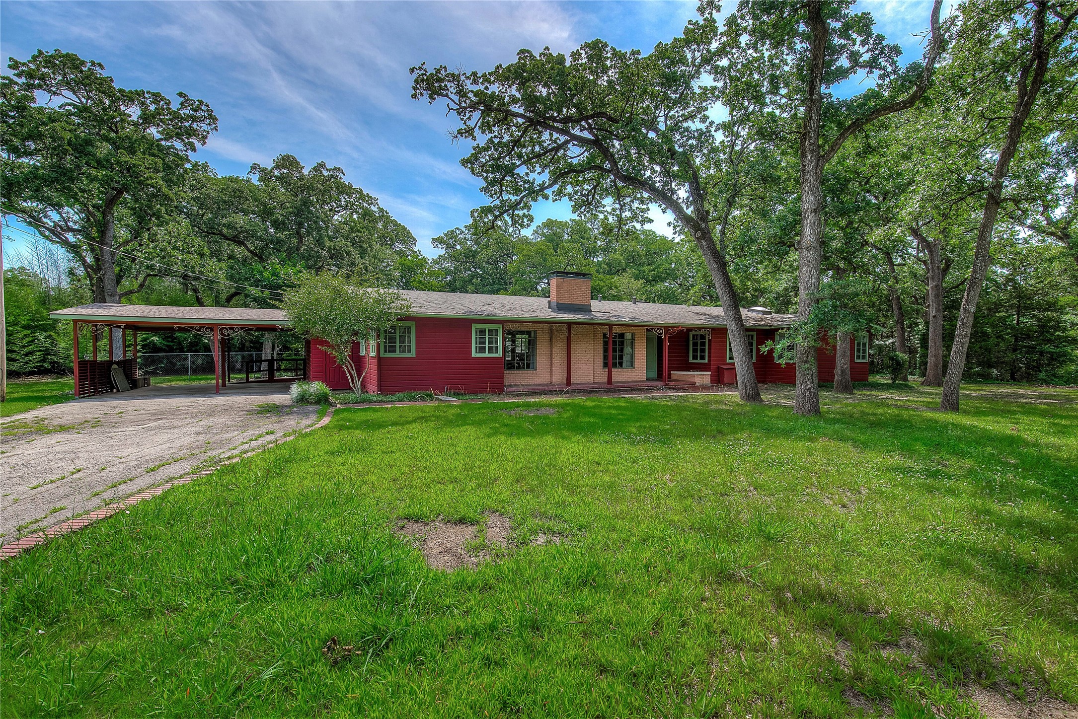 7 Oak Village Drive Greenville TX 75402