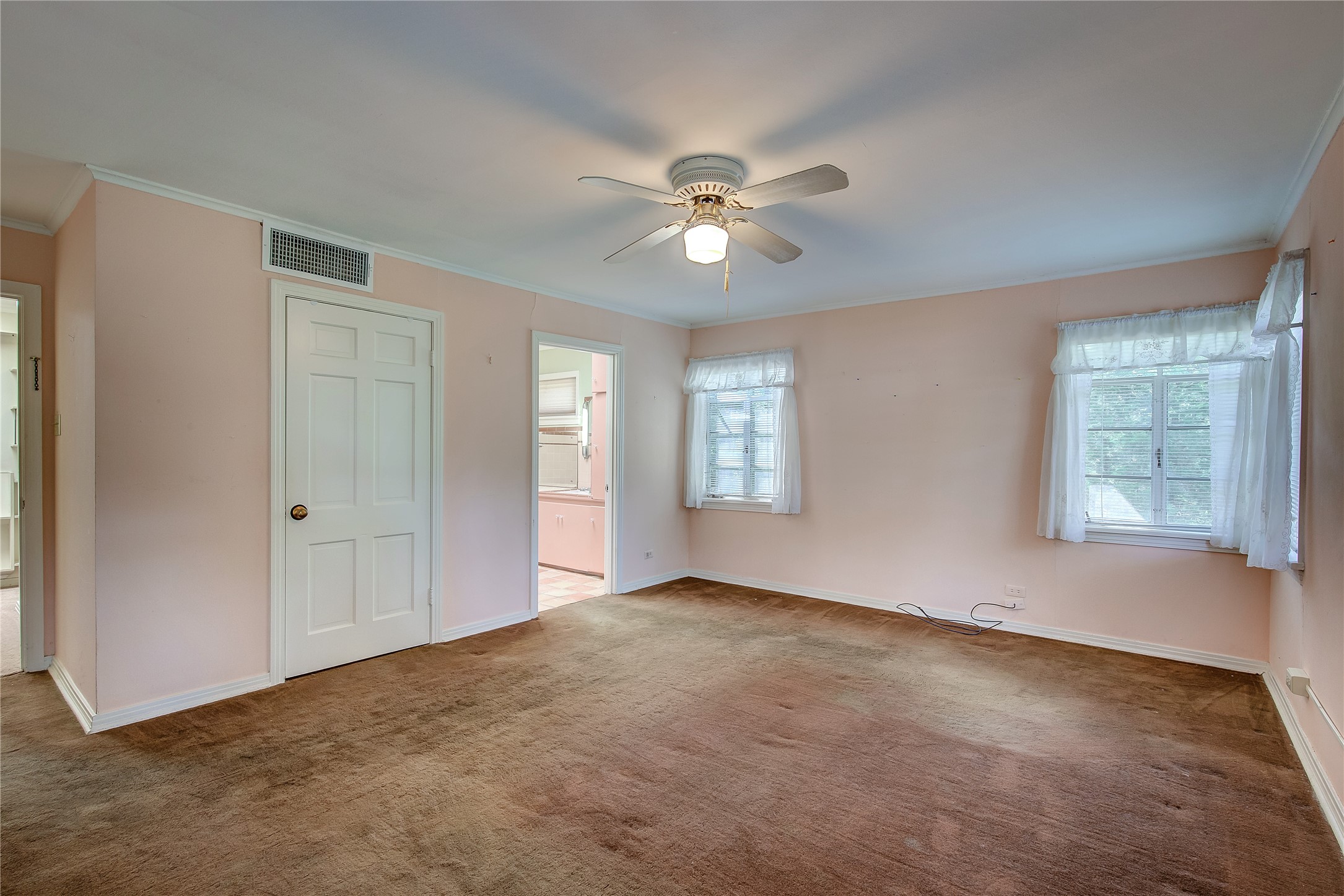 7 Oak Village Drive Greenville TX 75402