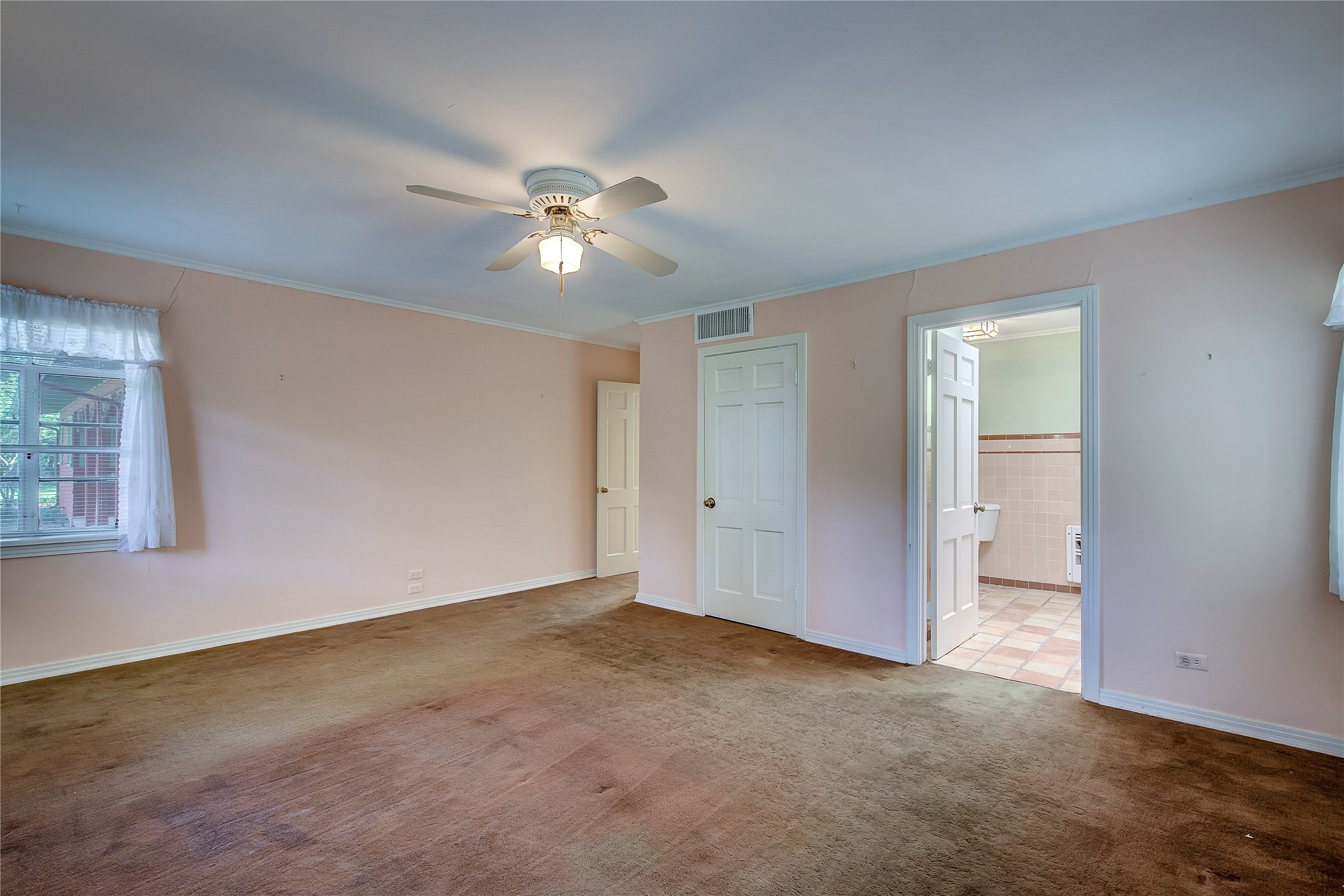 7 Oak Village Drive Greenville TX 75402
